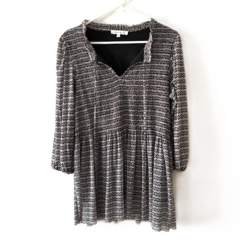 Rose & Olive Black and White Lined Long-Sleeve Tunic